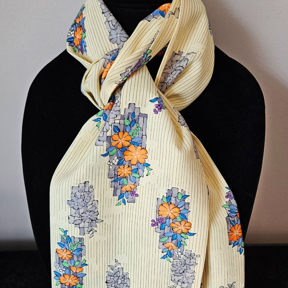 Japanese Kimono Scarf S3841 - Pale Gold and Blue Wool Blend
